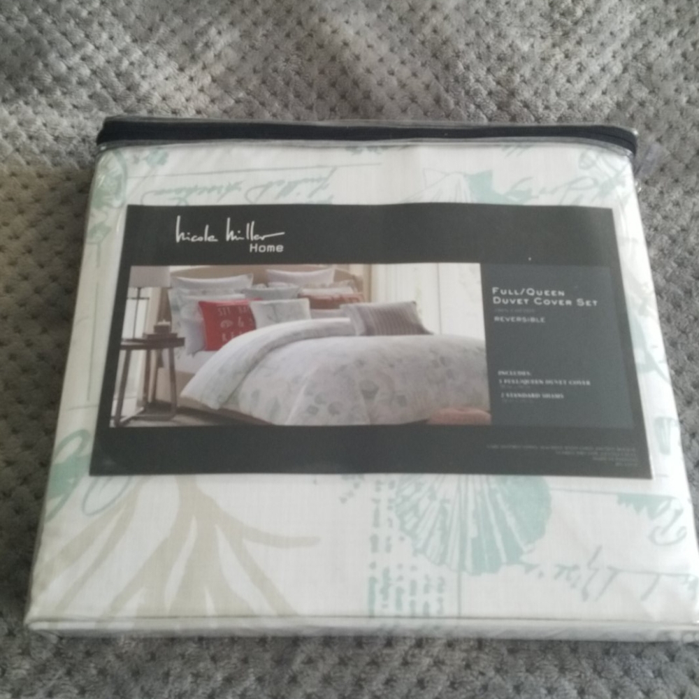 Nicole Miller full/queen duvet cover set NWT